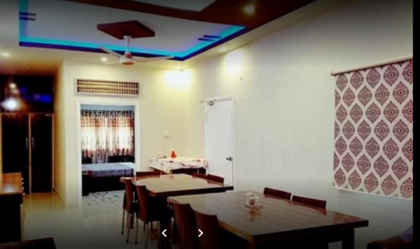 E-Town Rooms Guest House image 7